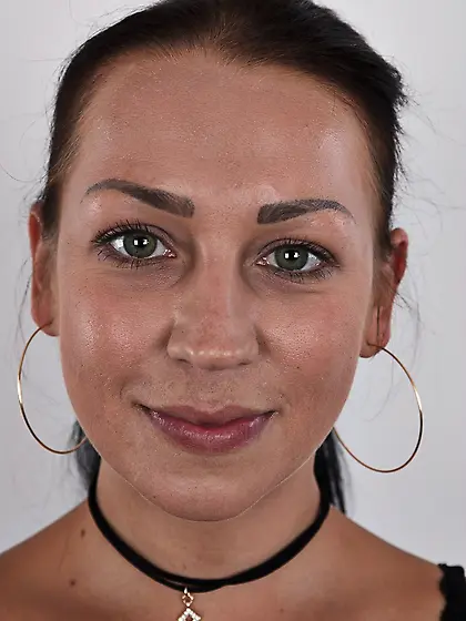 Bonny girl breaks inner section and exposes everything she hides