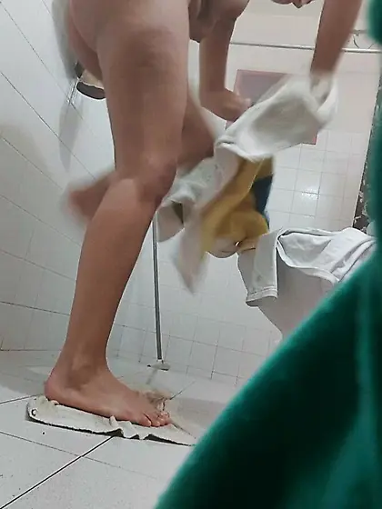 le espiaron a mi vecina