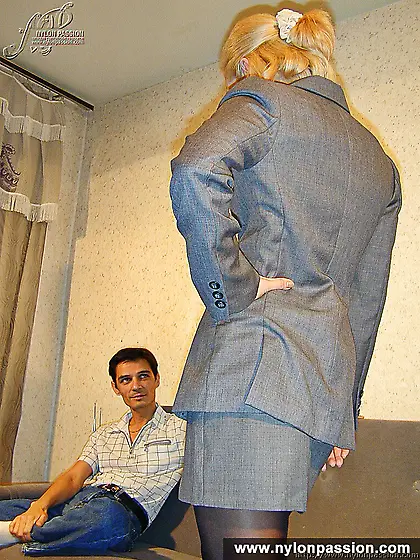 Pantyhose loving couple enjoy fetish fuck