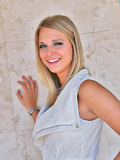 Playing long the streets naughty blonde Lacey Johnson strips and