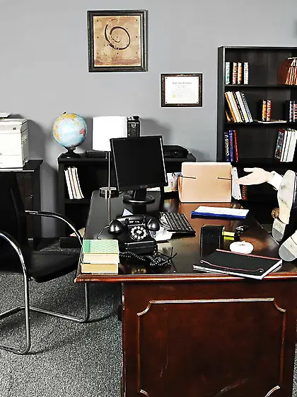 Captivating Asian comes to her boss who drills her in back door