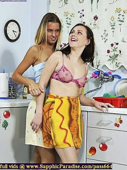 elegant lesbian sexy girls