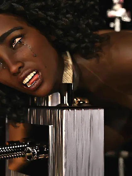 Girl Executed in Photo Studio – Garrote,  Strangl