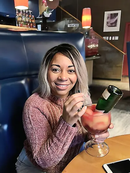 Lightskin baddie with perfect tits