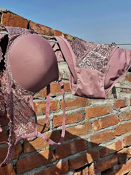 My bra size 38dd and knickers/panties size 16