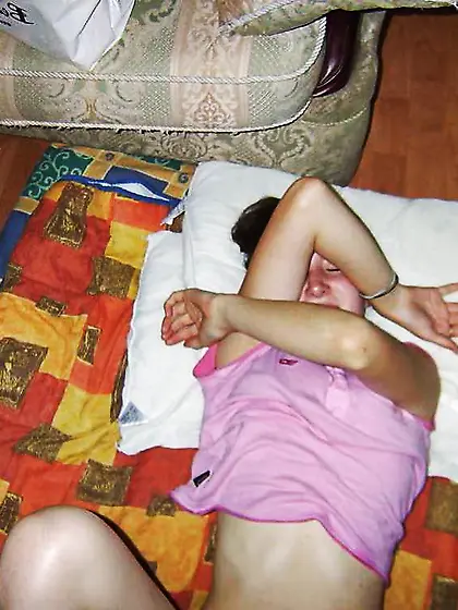 UBER-CUTE FLEDGLING SUPER-BITCH