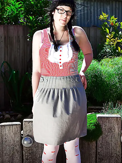 Good girl with a meaty ass is going to show her wet slit