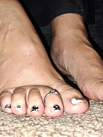 Black and White toes