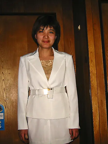 Japanese wife exposed by husband 2003-4