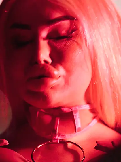 Blonde whore with huge silicone boobs takes Xander's cock deep i