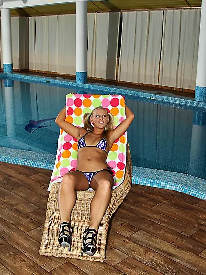 The insatiable blonde Barbie Night uses more than one sex stuff