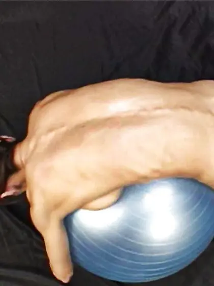 Takase Midori- naked work out