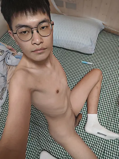 Asian fag exposed nude