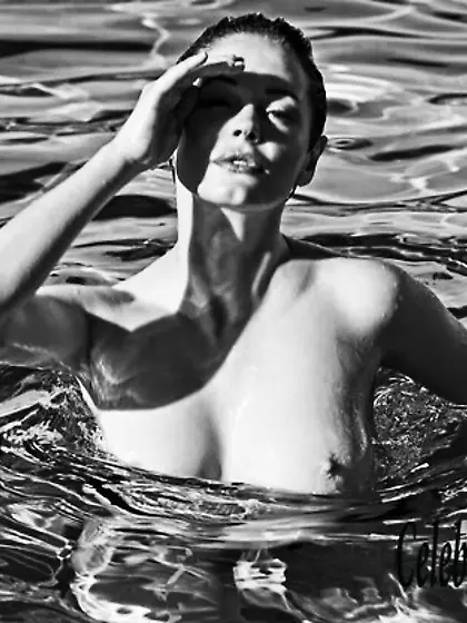 Rose McGowan Nude