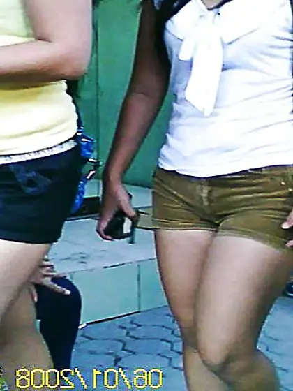 Filipina Pinay Candid Massive Round Thick Thighs Stunning