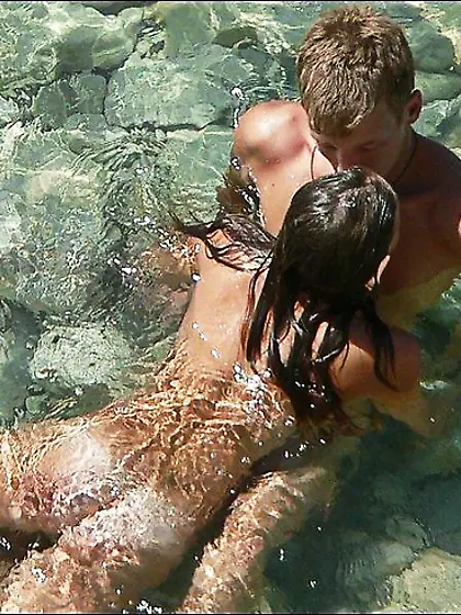 Super hot beach girls