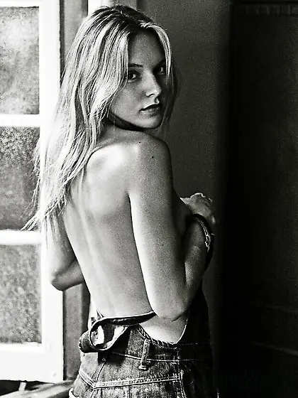 Samantha Cannon Topless pictures