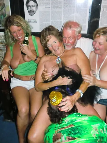 Random Public Perversions