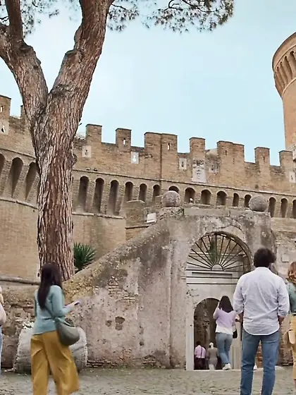 Hunter King - "Two Scoops of Italy"