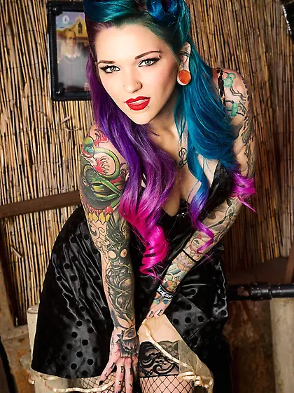 Gorgeous goth chick black