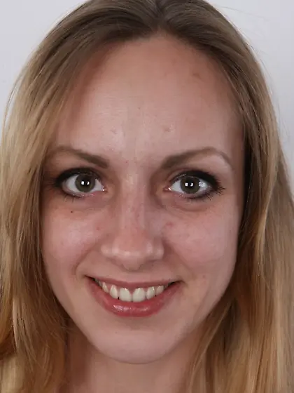 Small boobs blonde Jarmila is going to show off her body