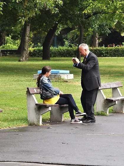 21 yo Brunette Amira Hand jobs