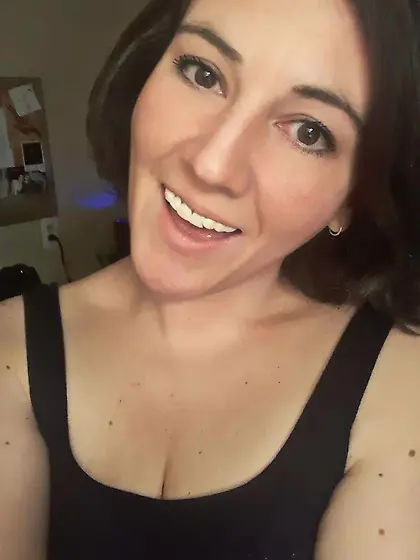 sexy milf nurse Lisa