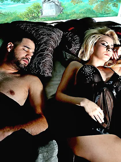 Madison Ivy cheats on her rich husband with his driver Keiran Le