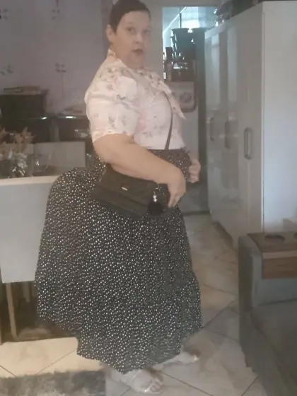 Hermosa Nalgona Latina