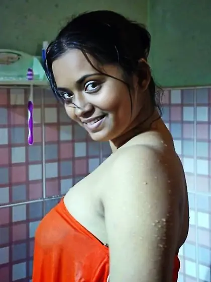 Tamil nude girl ponselvi pundai