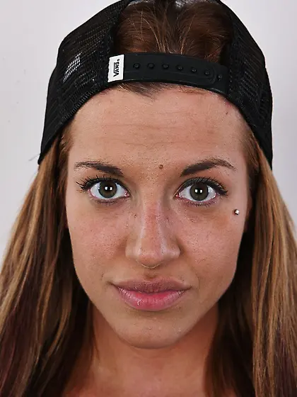 Excellent woman black top