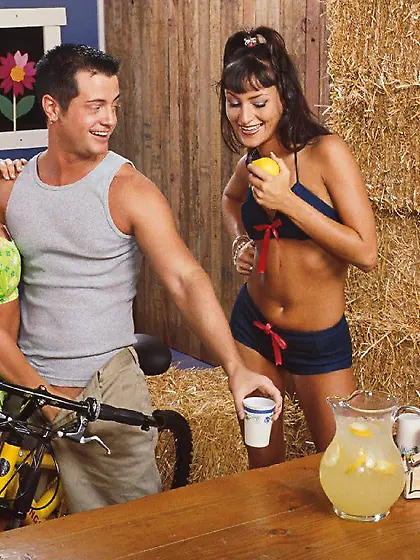 Uninhibited babes with Maya Divine have a crazy fuck with a chis