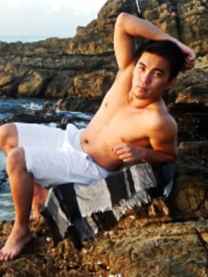 Brunette carl perform anal