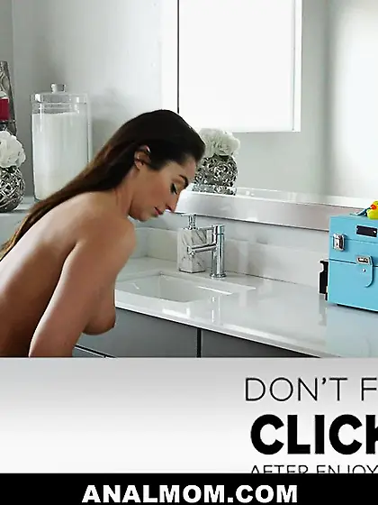 Mom's ass fuck leads to huge cumshot