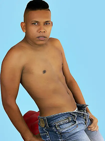 Latin gay MIKEBROWNN