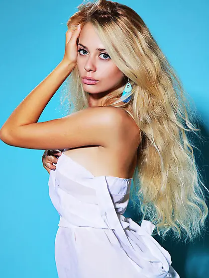 California blonde perfect breasts