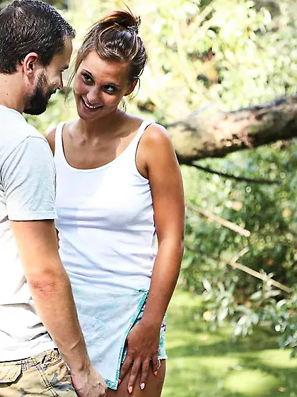 Sexy chick found the way to get in pants of woodcutter and be dr