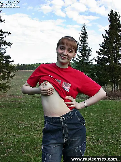 Russian teen blonde outdoor insertions masturbation