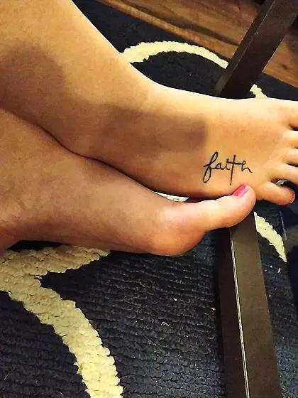 Andra's candid feet and face