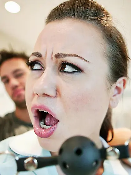 Blindfolded Gioia Biel in ripped white pantyhose and black panti