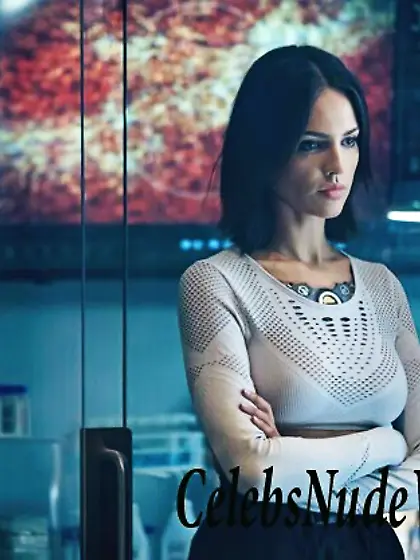 Eiza Gonzalez Hot