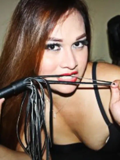 Brunette Young Shemale Ximena Zoom.