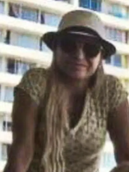 Te tengo en mi mano,  Te chupo, Estás demasiado exq