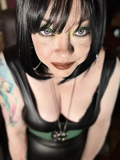 Tina Snua Selfies #117