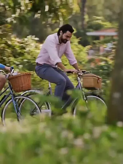 Hunter King - "Two Scoops of Italy"