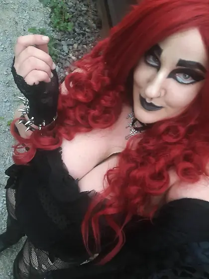 Sexy Gothic Queen