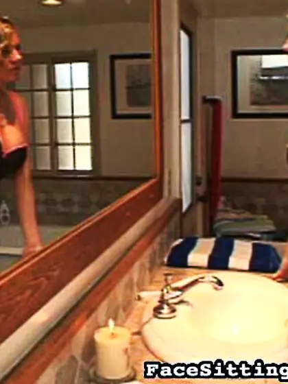 Lucky man licks asshole