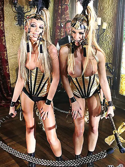 Milf Jessica Drake is entertaining while the group fucking with