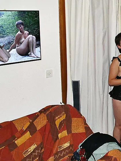 veronique naked at home