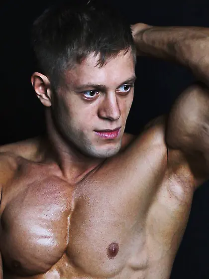 White man hotshapeforu smoking